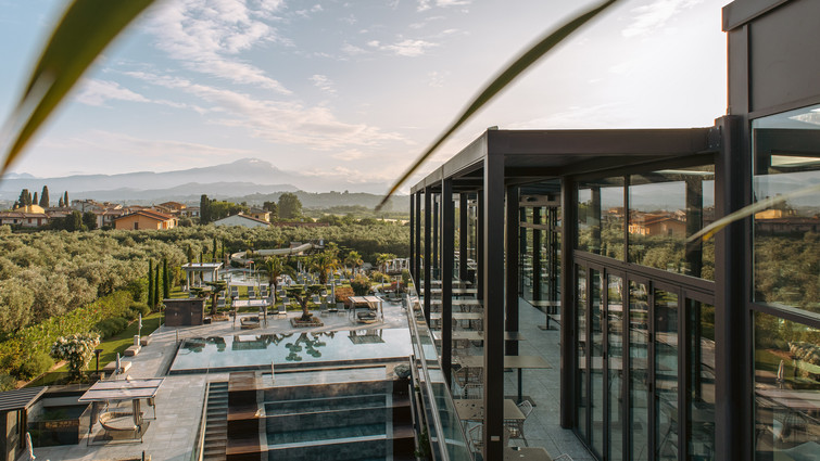 Ihr Luxushotel am Gardasee, das Wünsche erfüllt Ihr Luxushotel am Gardasee, das Wünsche erfüllt