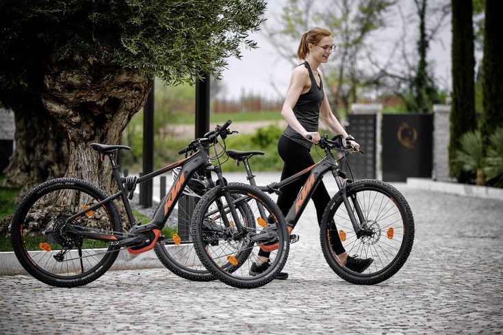 Avec le vélo électrique autour du lac de Garde